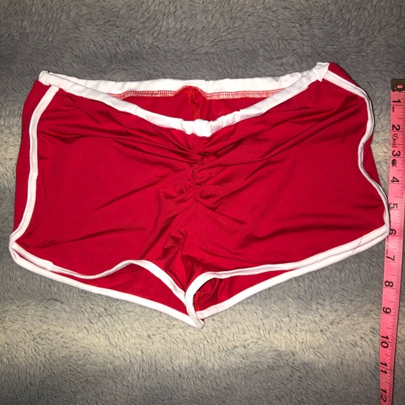 🌟 Low Waist Scrunch Butt Brazilian Yoga Shorts - Picture 6 of 9